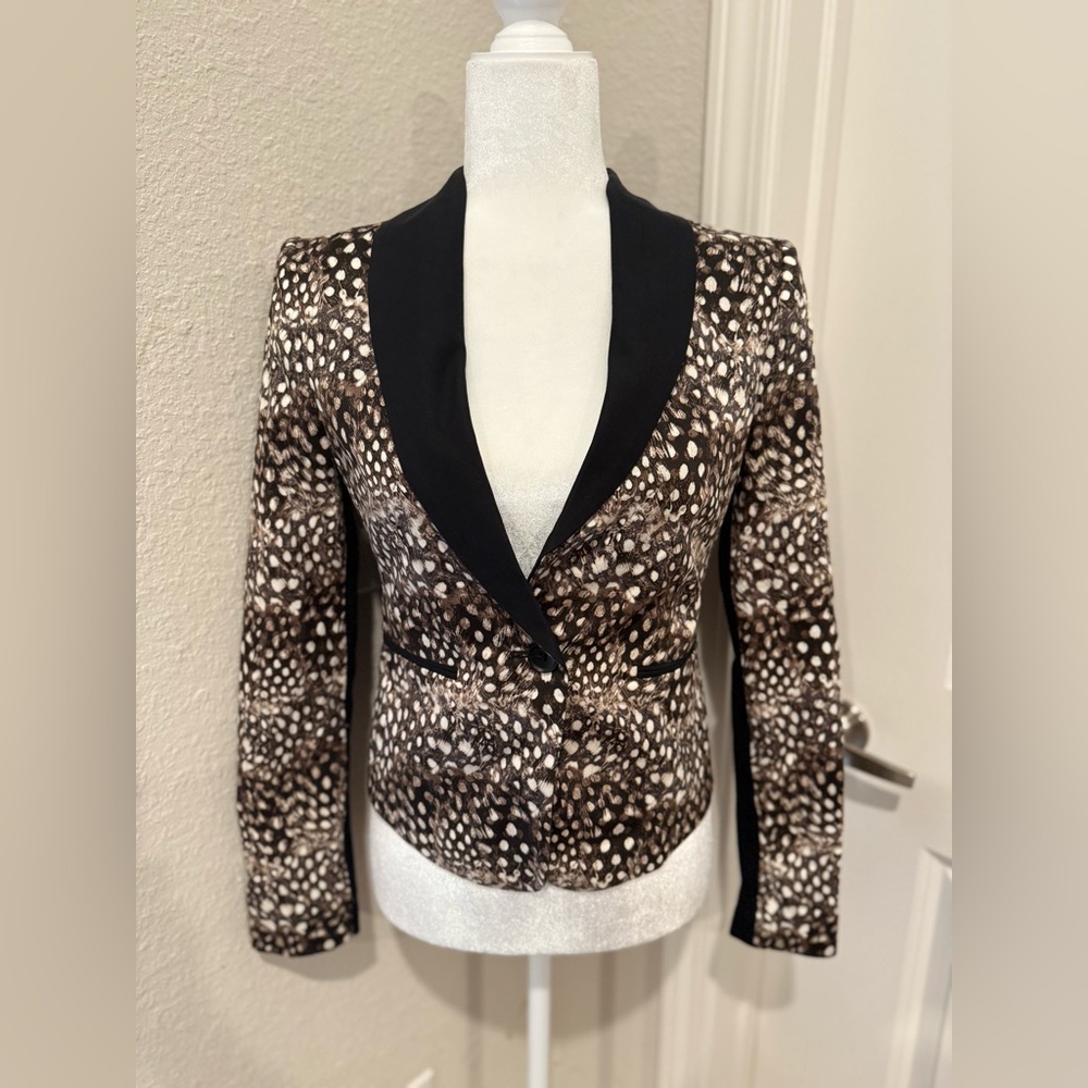 NWT BCBGMaxAzria Black and Brown Cropped Patterned Blazer Sz XS